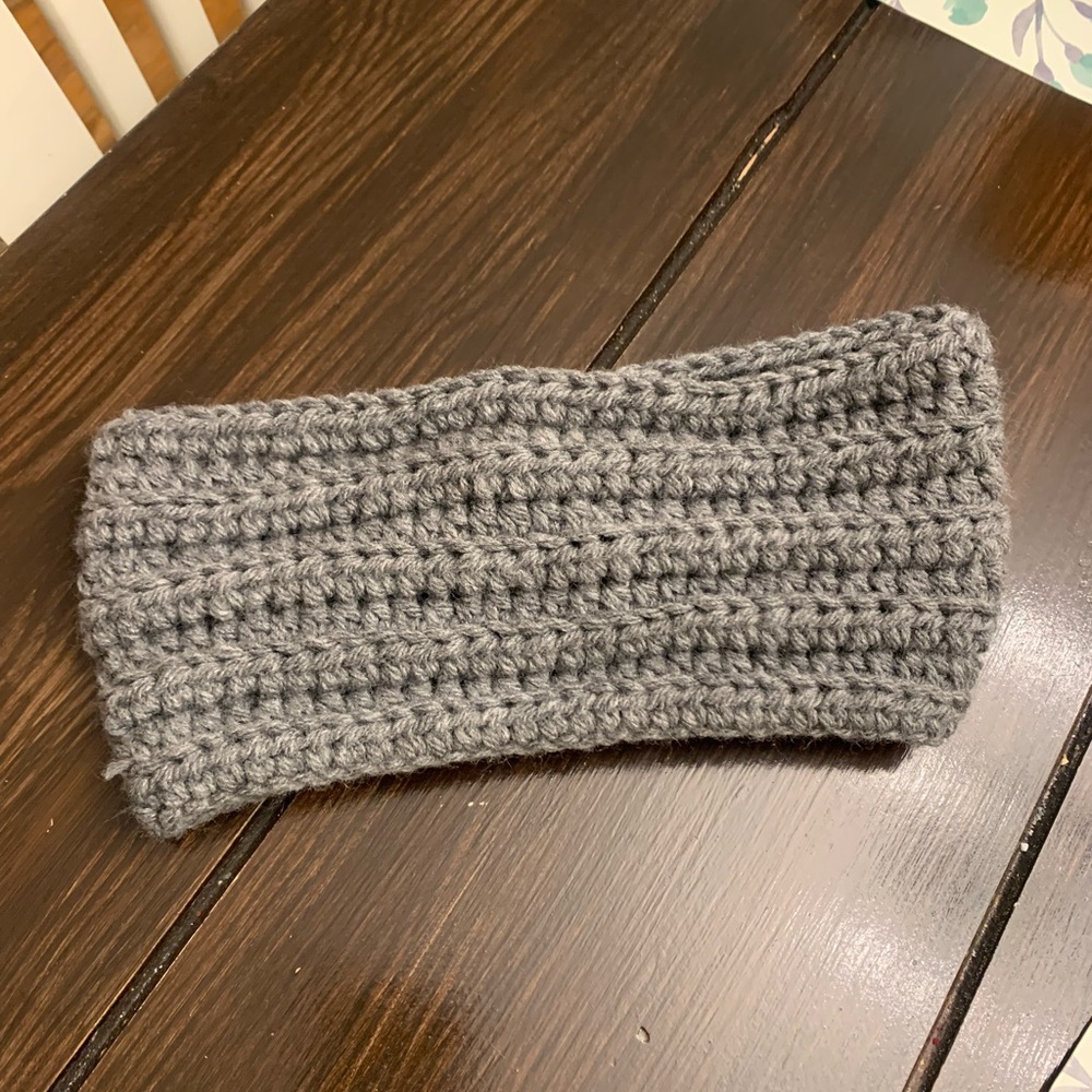 Handmade Gray Chrocet Headband - Picture 2 of 2